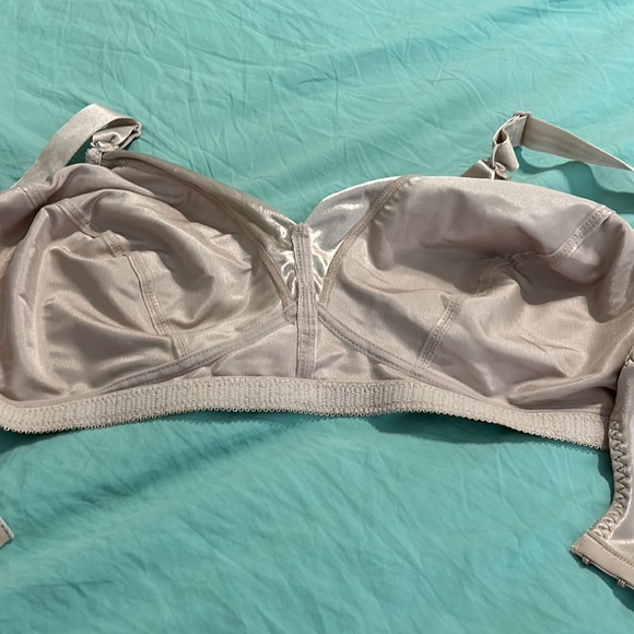 Just My Size NWOT Beautiful Bra - Picture 5 of 6